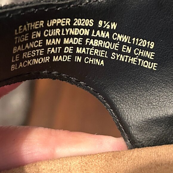 Sandals - Picture 3 of 3